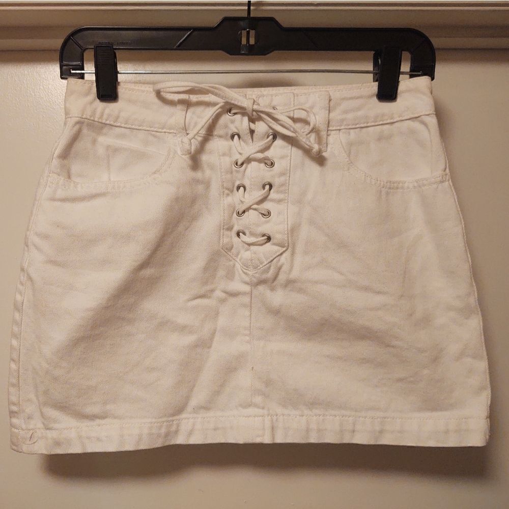 Pacsun denim lace up mini skirt white Size 24/ XS